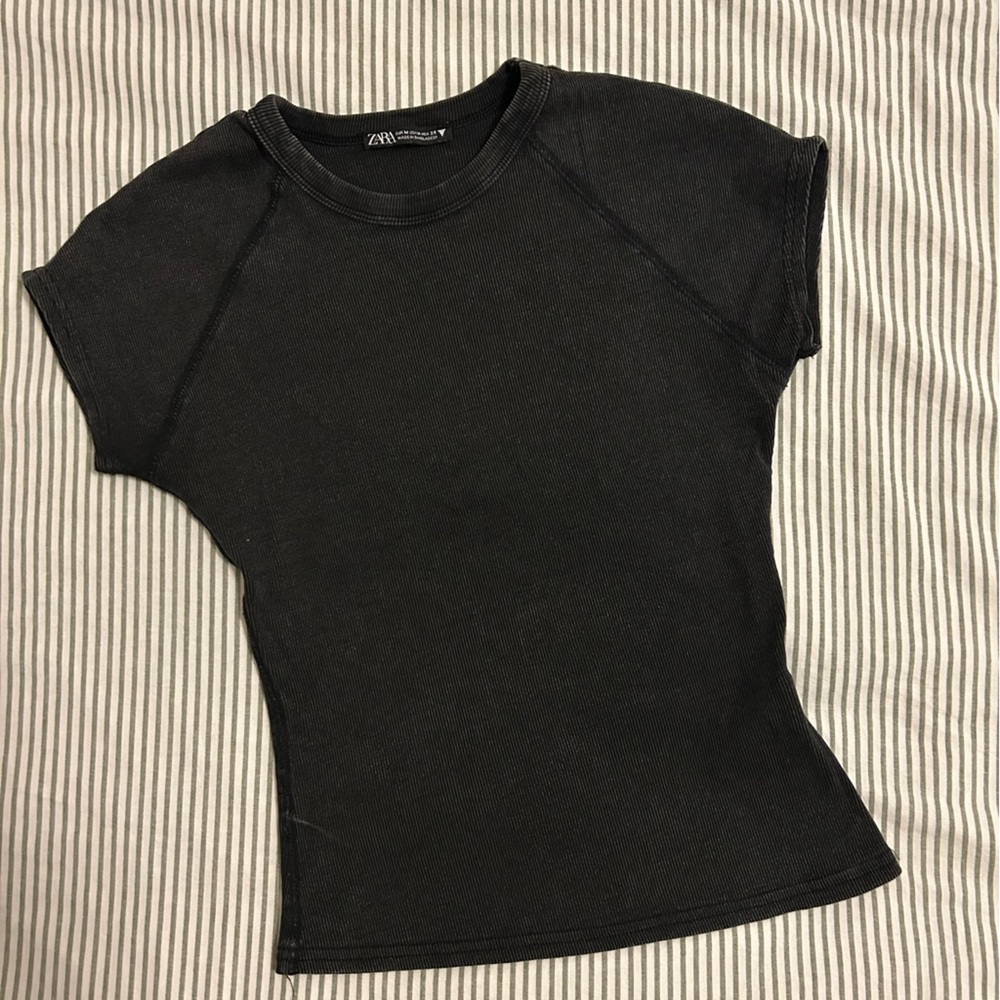 Zara Washed Ribbed Black Tee